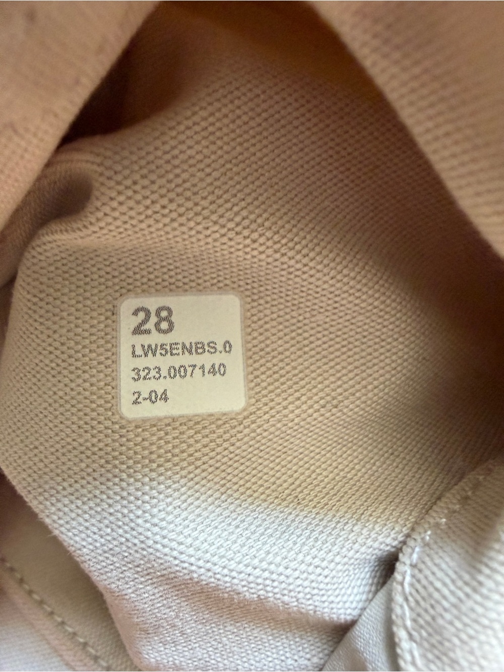 Lululemon Light Utilitech Cargo Pocket High-Rise Pant Natural Ivory size 28 - Picture 9 of 9